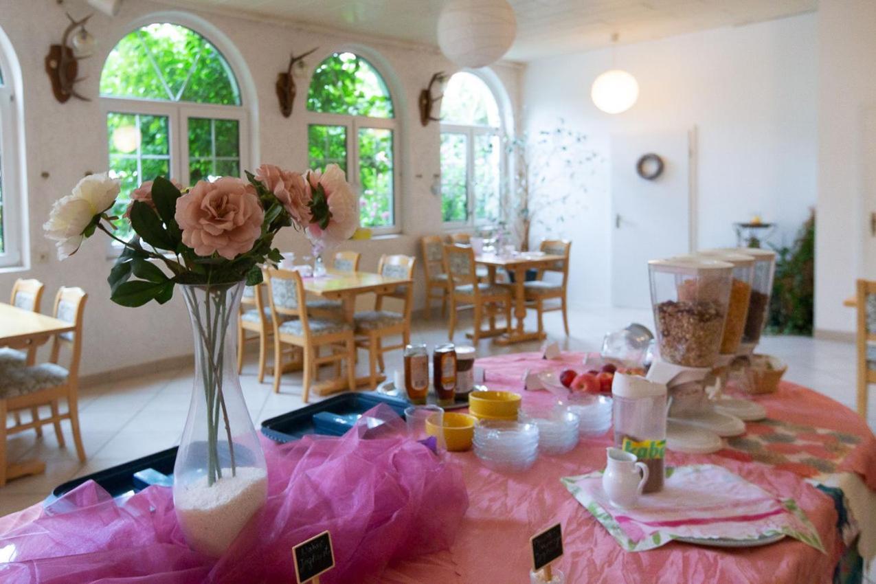Hotel Dolgesheim Dış mekan fotoğraf