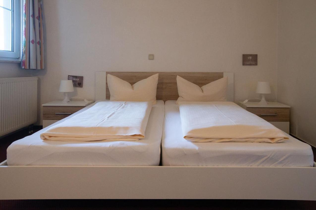 Hotel Dolgesheim Dış mekan fotoğraf