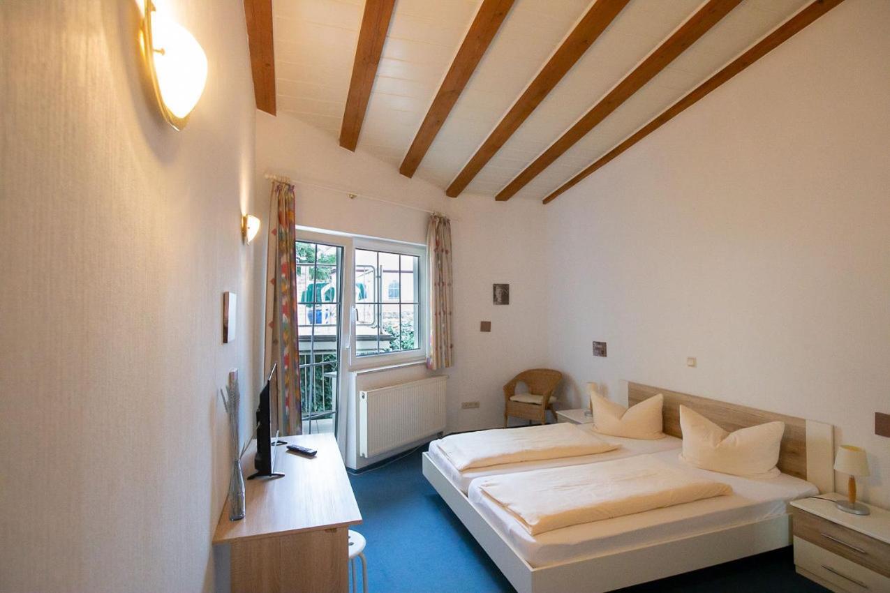Hotel Dolgesheim Dış mekan fotoğraf